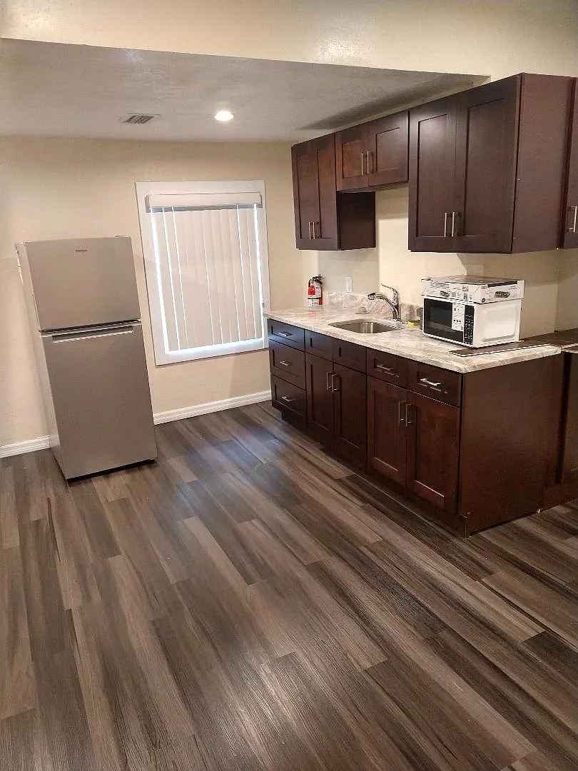 1 bed, 600 sqft, $1,150 — Photo 3