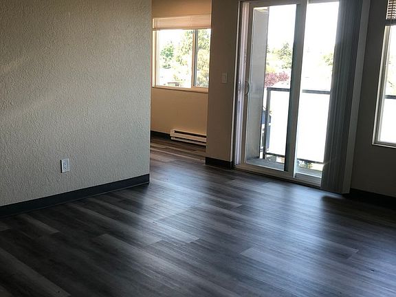 5th image of 2405 NW 65th St APT 401