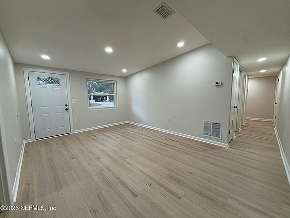 4th image of 2819 LAUDERDALE Drive E