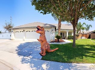 11000 Vista Del Christo Dr, Bakersfield, CA 93311
