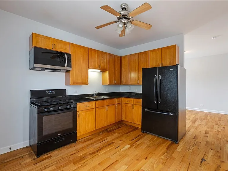 1234 W 49th Pl #2R — Photo 4