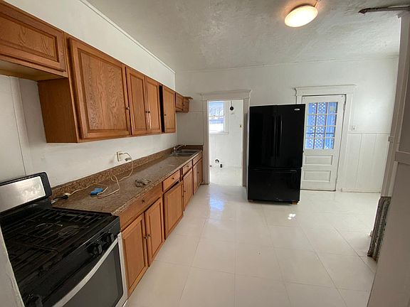 2nd image of 549 Rutter Ave