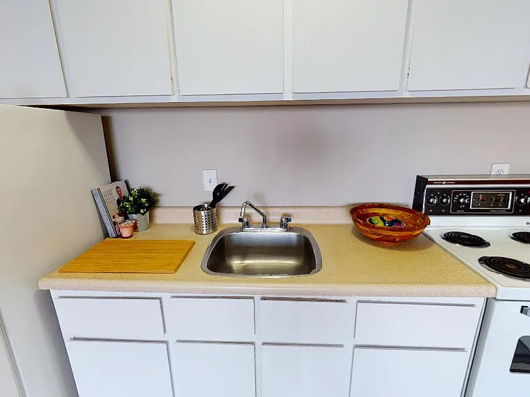 255 Stewart St — Photo 21