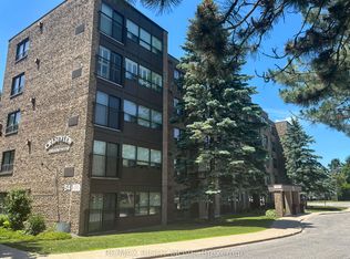 54 Fittons Rd W #202, Orillia, ON L3V3T9
