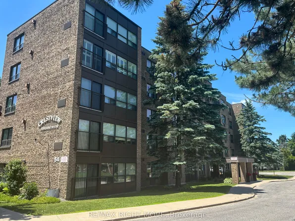 54 Fittons Rd W #202, Orillia, ON L3V 3T9