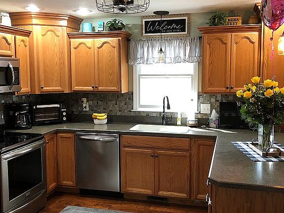 4th image of 8516 Bramblewood Ln