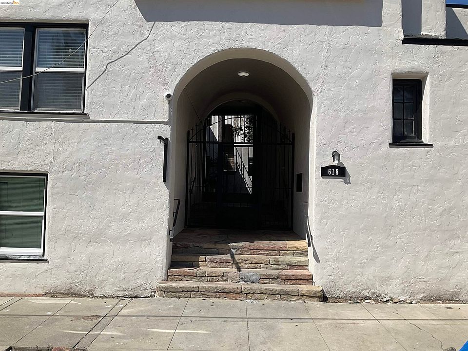 1st image of 618 W 7th St APT 2