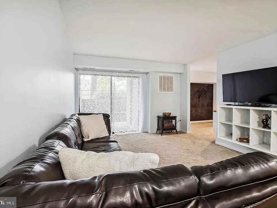 21 Silverwood Cir #4
