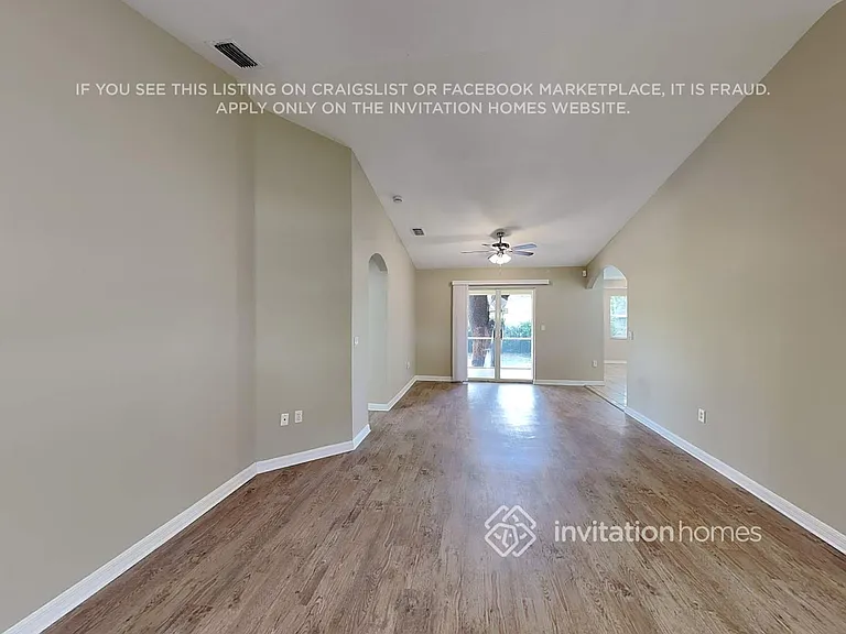 2021 Old Trevor Way — Photo 4