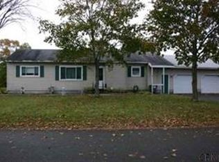 24 Meadow Rd, Hudson Falls, NY 12839