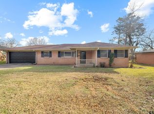 2304 Crestwood Dr, Tyler, TX 75701