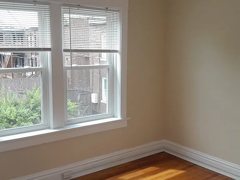 3148 Magnolia Ave #2W — Photo 4