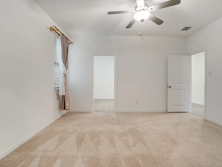 4913 Sagerun Dr — Photo 14