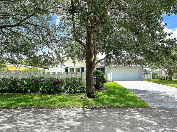 2070 NE 54th Court, Fort Lauderdale, FL 33308
