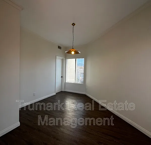 412 N Kenwood St #304 — Photo 23