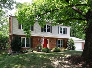 9244 Castle Ragh Ct, Saint Louis, MO 63132