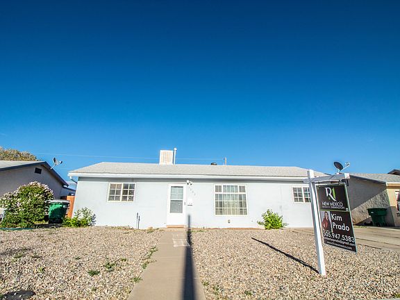 3rd image of 2302 N Mesa Verde Ave