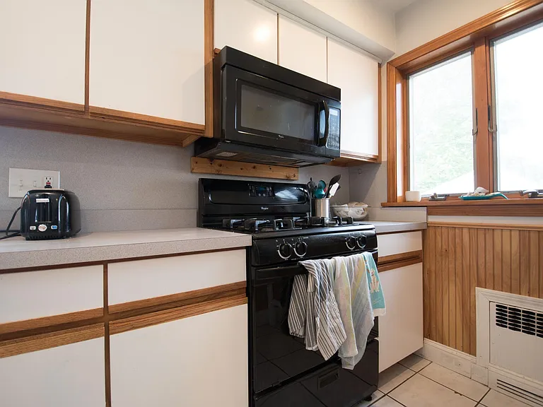 12 Sparhawk St #1 — Photo 5
