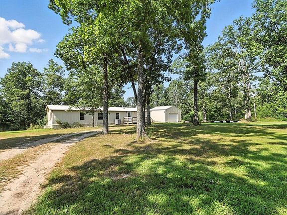 3rd image of 2459 Oak Ridge Drive