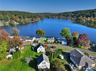 35 Lakeside Dr, Plymouth, CT 06782