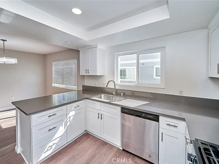 21901 Moneta Ave #10 — Photo 18