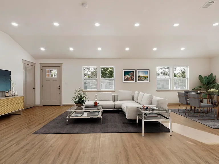 112 N Gayle Ave — Photo 7