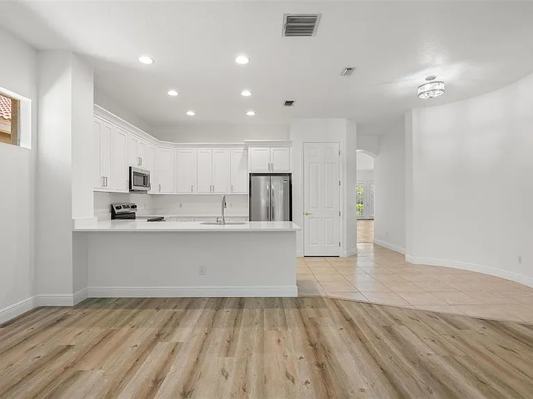 14644 Mirasol Manor Ct — Photo 9