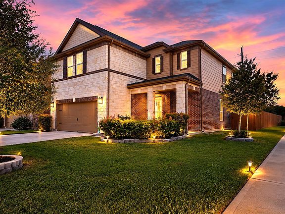 3rd image of 22523 Strathmore Dr