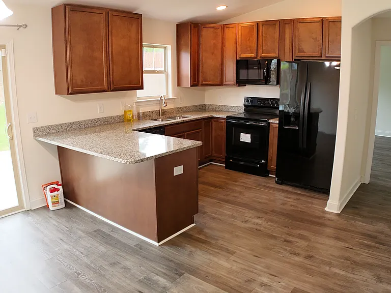 715 Corley Way — Photo 5