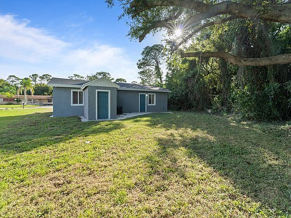 4th image of 3804 Avenue I
