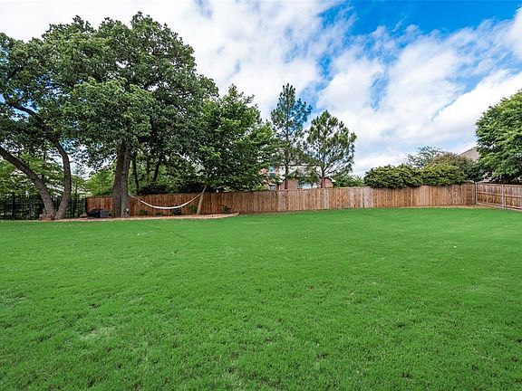 2nd image of 6706 Armstrong Ct