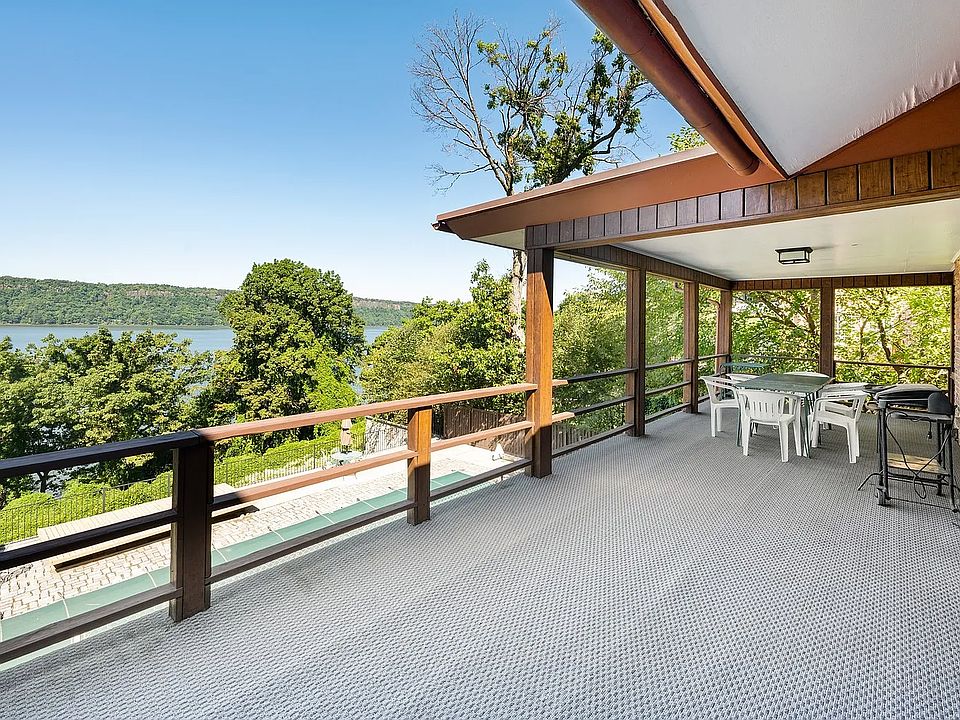 1st image of 3040 Scenic Pl
