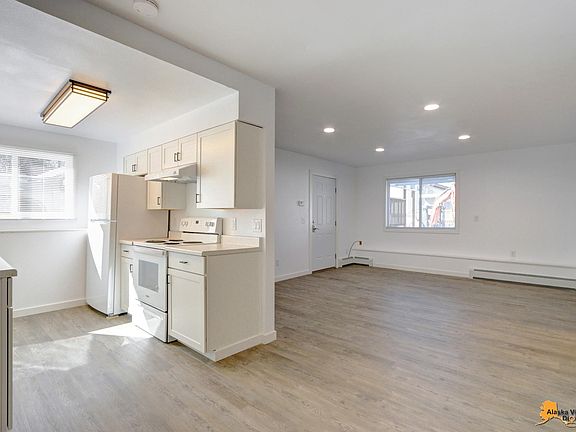 5th image of 3409 Northwood Dr #3