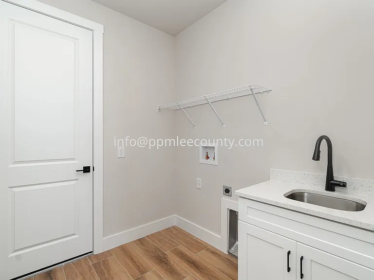 1619 NW 17th St — Photo 11