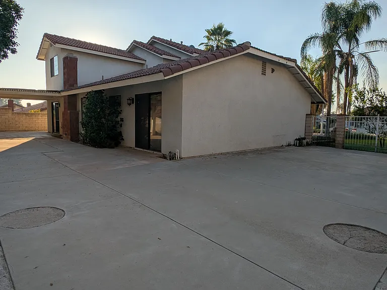 1126 Voltaire Dr — Photo 12