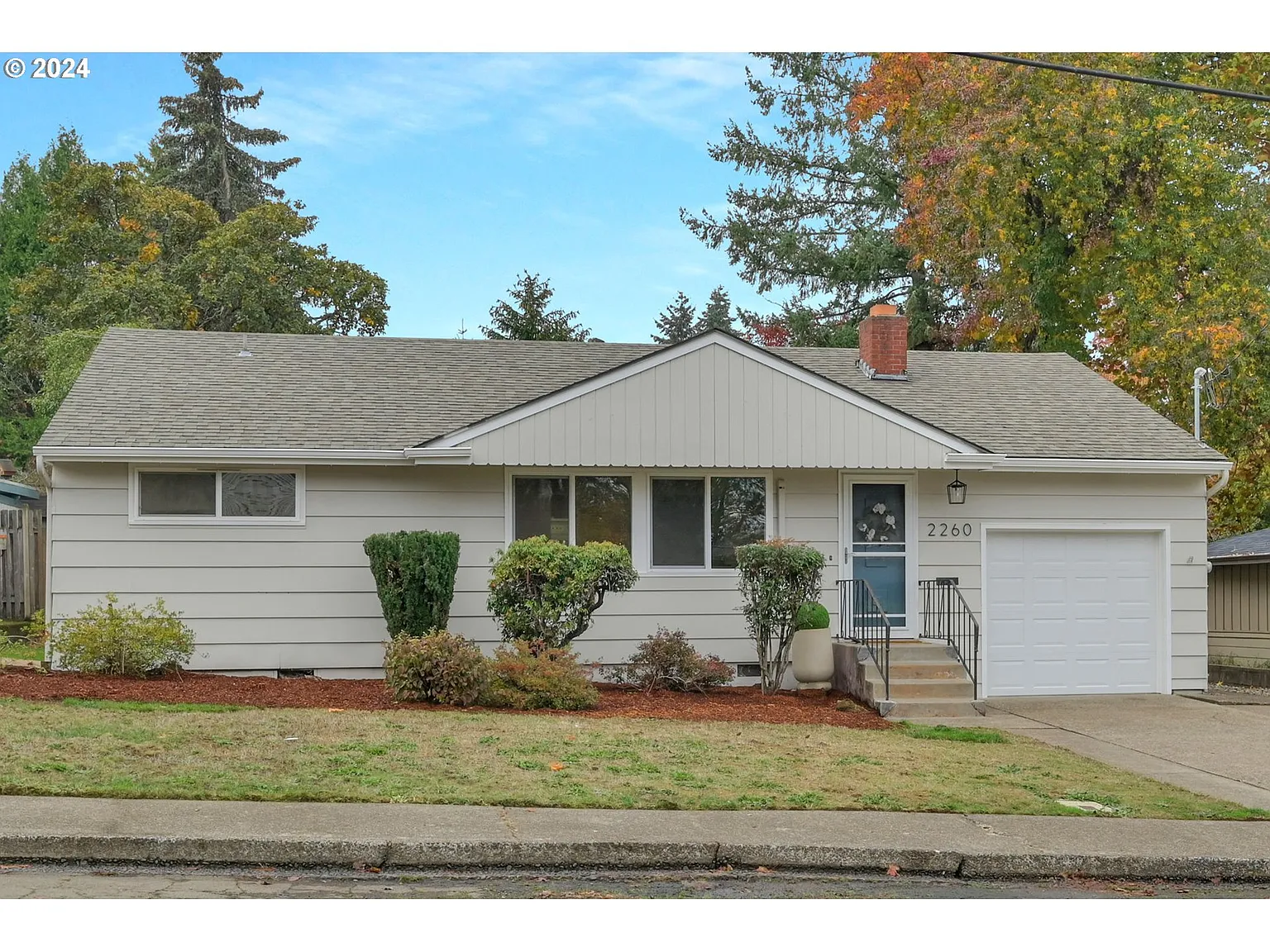 2260 Garfield St photo 1