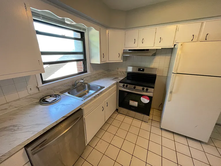 325 Fountain St #3B — Photo 5