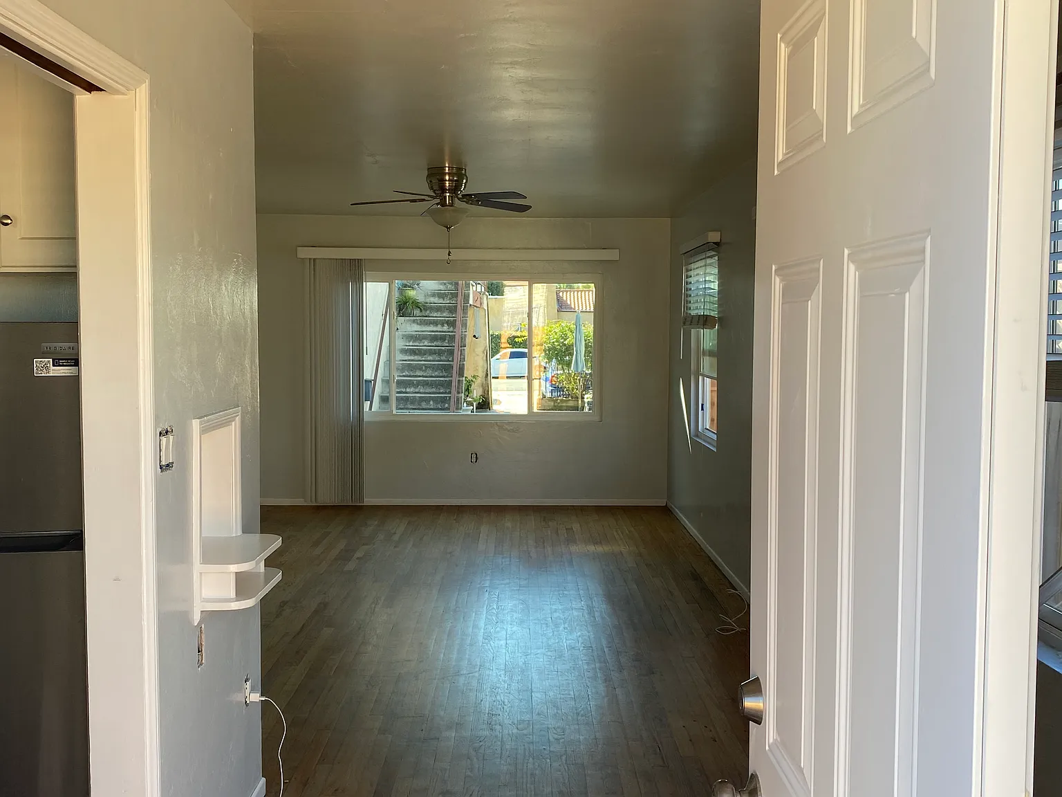 1 bed, 550 sqft, $1,950 — Photo 3