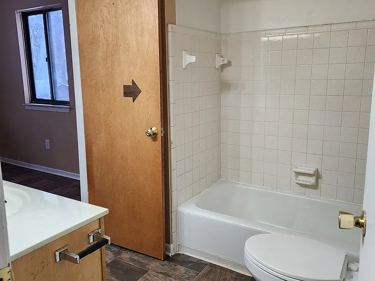3945 Camelot Dr SE #3945 — Photo 6