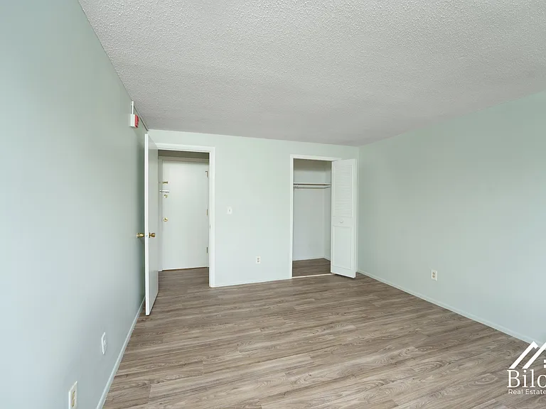 Prospect Street Apartments — Photo 25