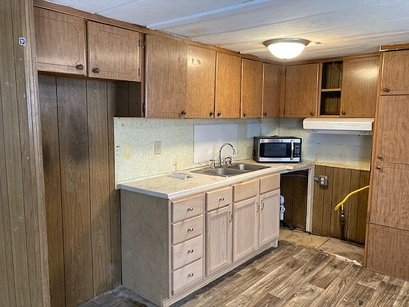 2nd image of 2703 W 24th St