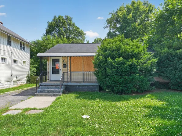 1217 Smith Rd, Columbus, OH 43207
