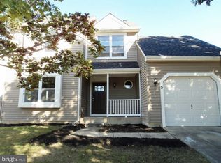 5 Maple Dr, Sicklerville, NJ 08081