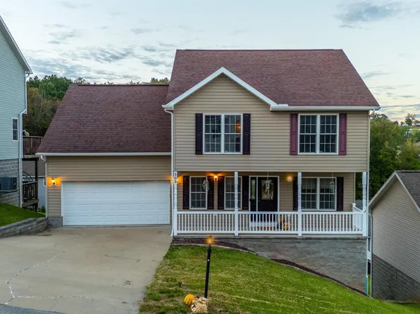 305 Anini Dr, Morgantown, WV 26508