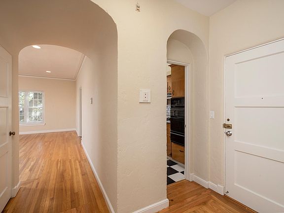 5th image of 425 Williams Pl APT 6