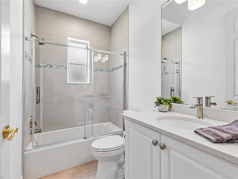 657 Soliel Dr — Photo 16
