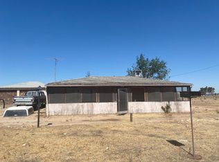 10174 Kiowa Rd, Apple Valley, CA 92308