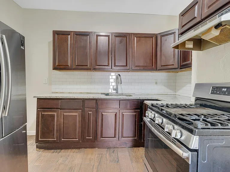 86 Eaton Pl #3 — Photo 14