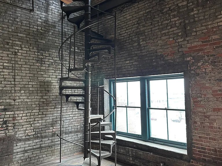 725 Jefferson Ave #401 — Photo 3