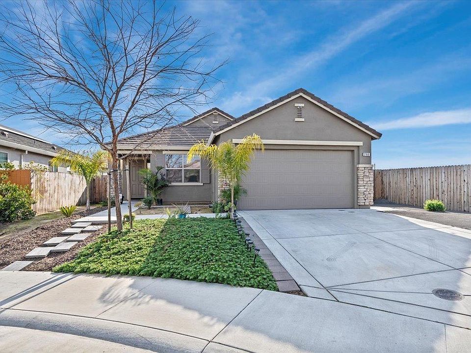 1st image of 2768 Christalina Ct
